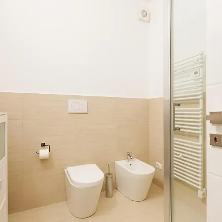 Guesthost - M4 Frattini Modern With Balcony X4 Apartament